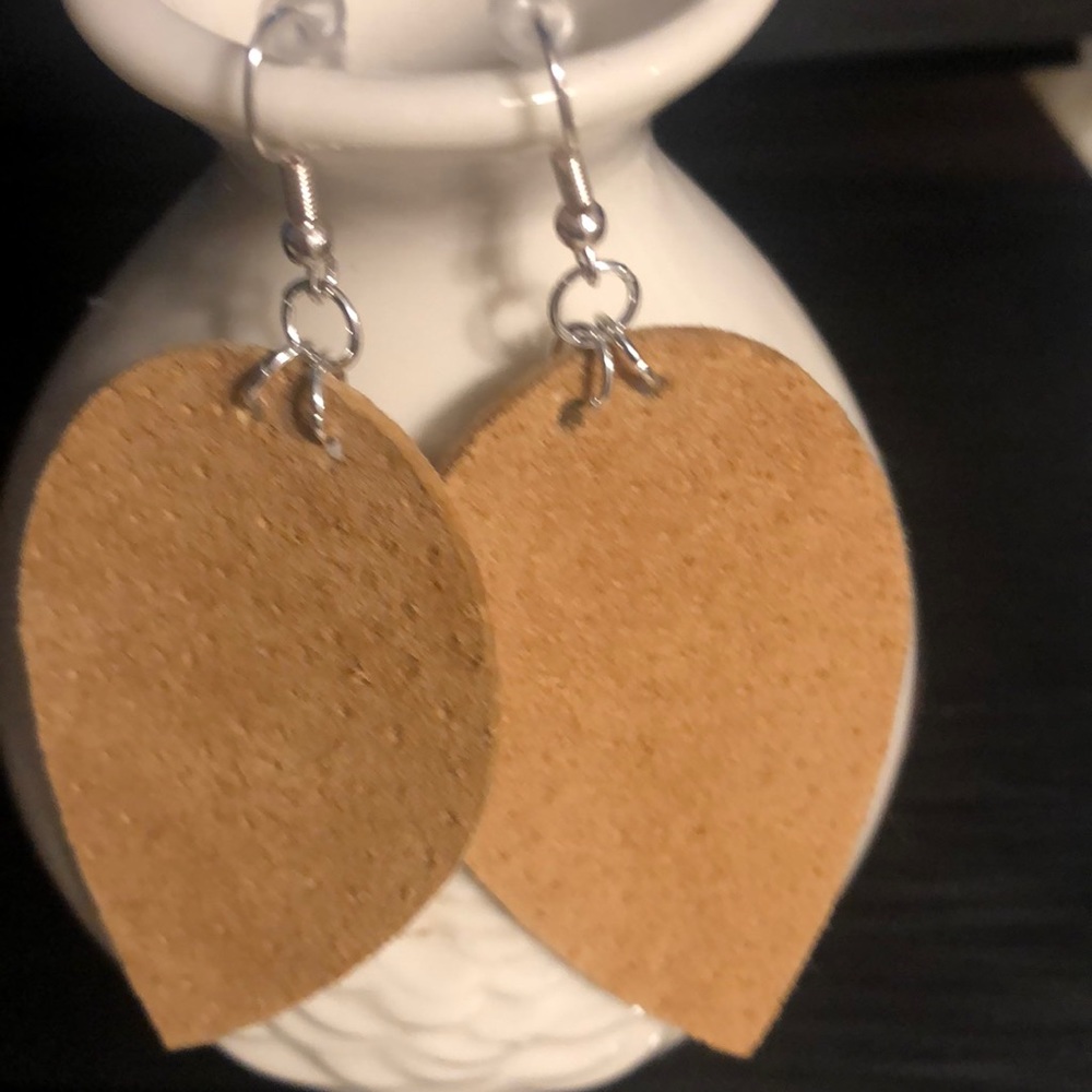 ❌SOLD ❌  Light Brown Suede Leather - Picture 2 of 2